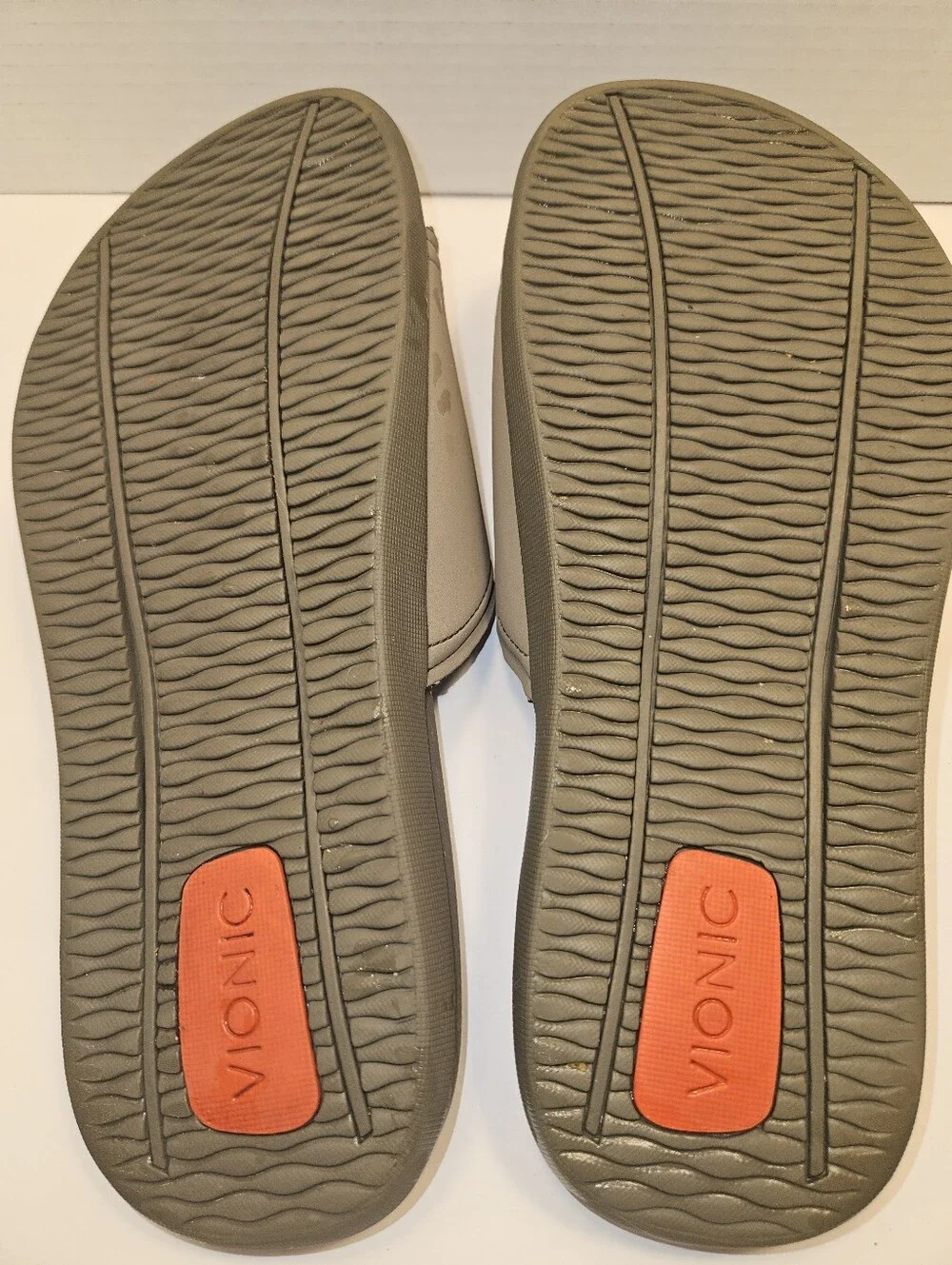 Vionic Kiwi Men's/Unisex Motion Control Orthotic Slide Sandal Camel Khaki Size 9